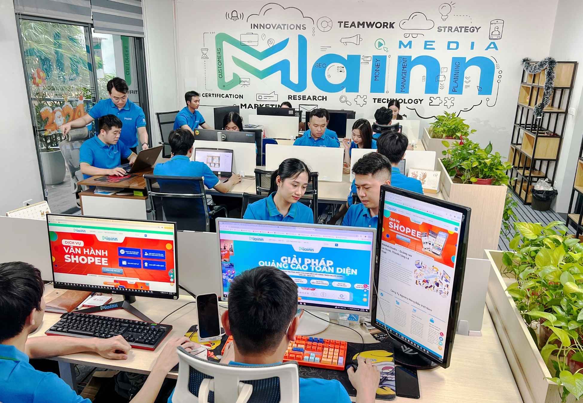 Mainn Media là địa chỉ uy tín cung cấp via Us