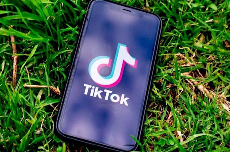 cách để video tiktok lên xu hướng