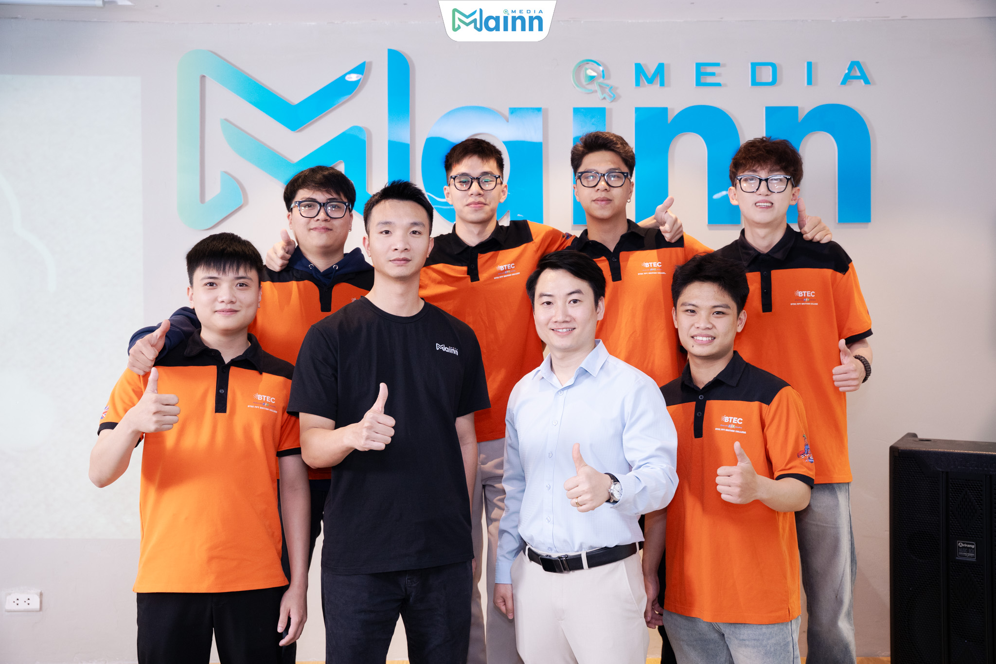 Company tour mang đến nhiều giá trị cho các bạn sinh viên